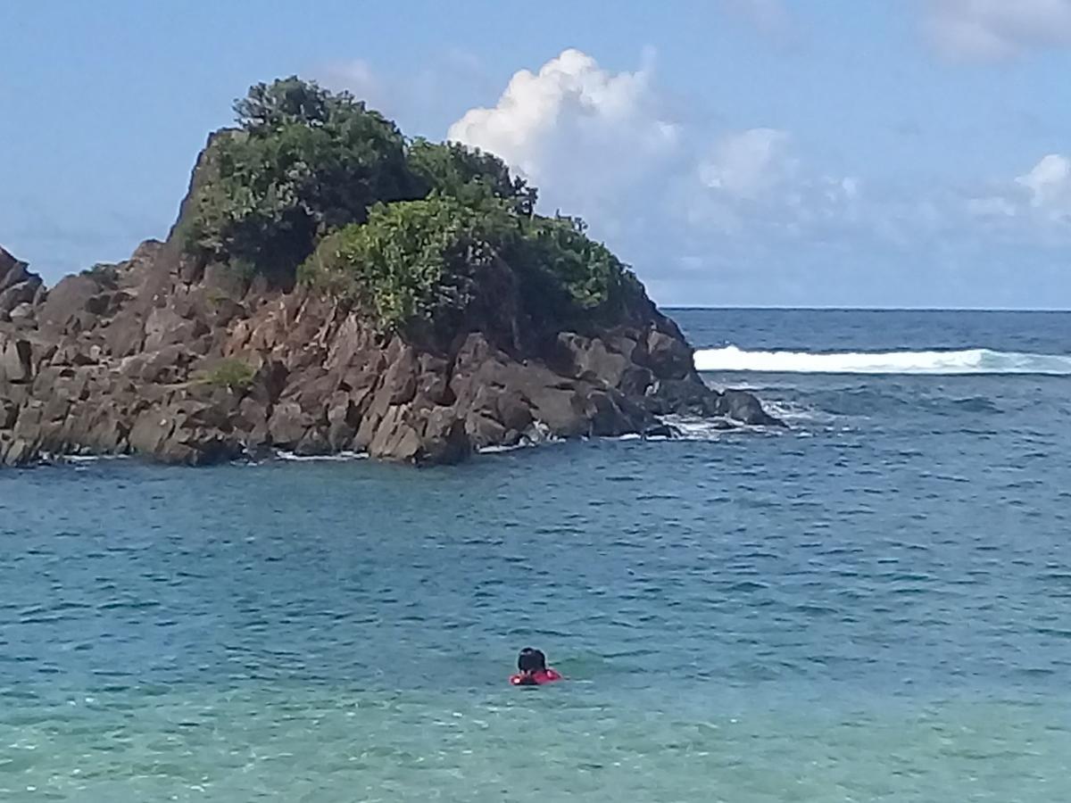 Josurfinn, Puraran Beach Baras  المظهر الخارجي الصورة
